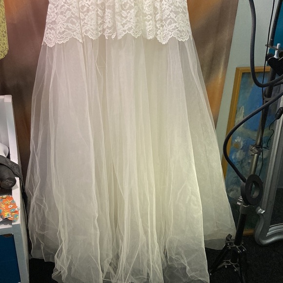 Vintage 1950’s white wedding dress. Size xs. 32” chest‎ 24” waist. Bag b53 ACE - Picture 2 of 9